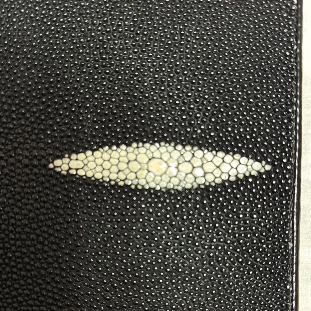 Stingray Passport holder wallet - Picture 6 of 6